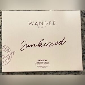 Wander Beauty Sunkissed Getaway Eye & Face Palette NIB